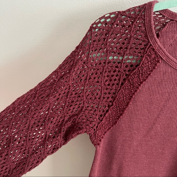 Lucky Brand Lace Crochet Sleeve Thermal Top - Picture 3 of 8